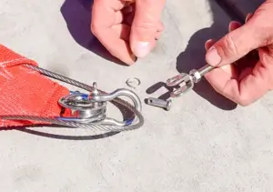 Bow Shackle & Turnbuckle